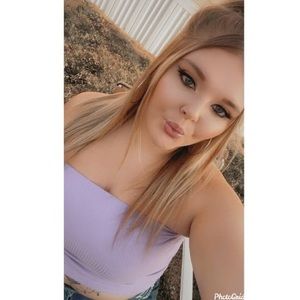 Meet your Posher, Carly